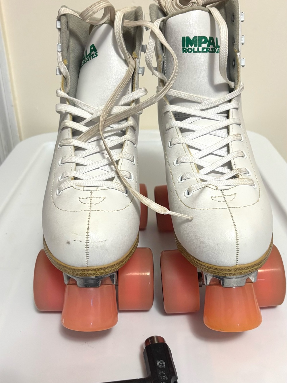 Impala White & Peach Quad Roller Skates Size 7 + Zeato Skate Tool